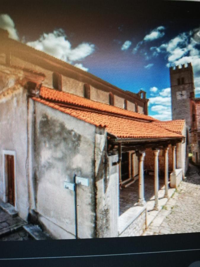 Sveti Lovreč PazenatičkiLory别墅 外观 照片