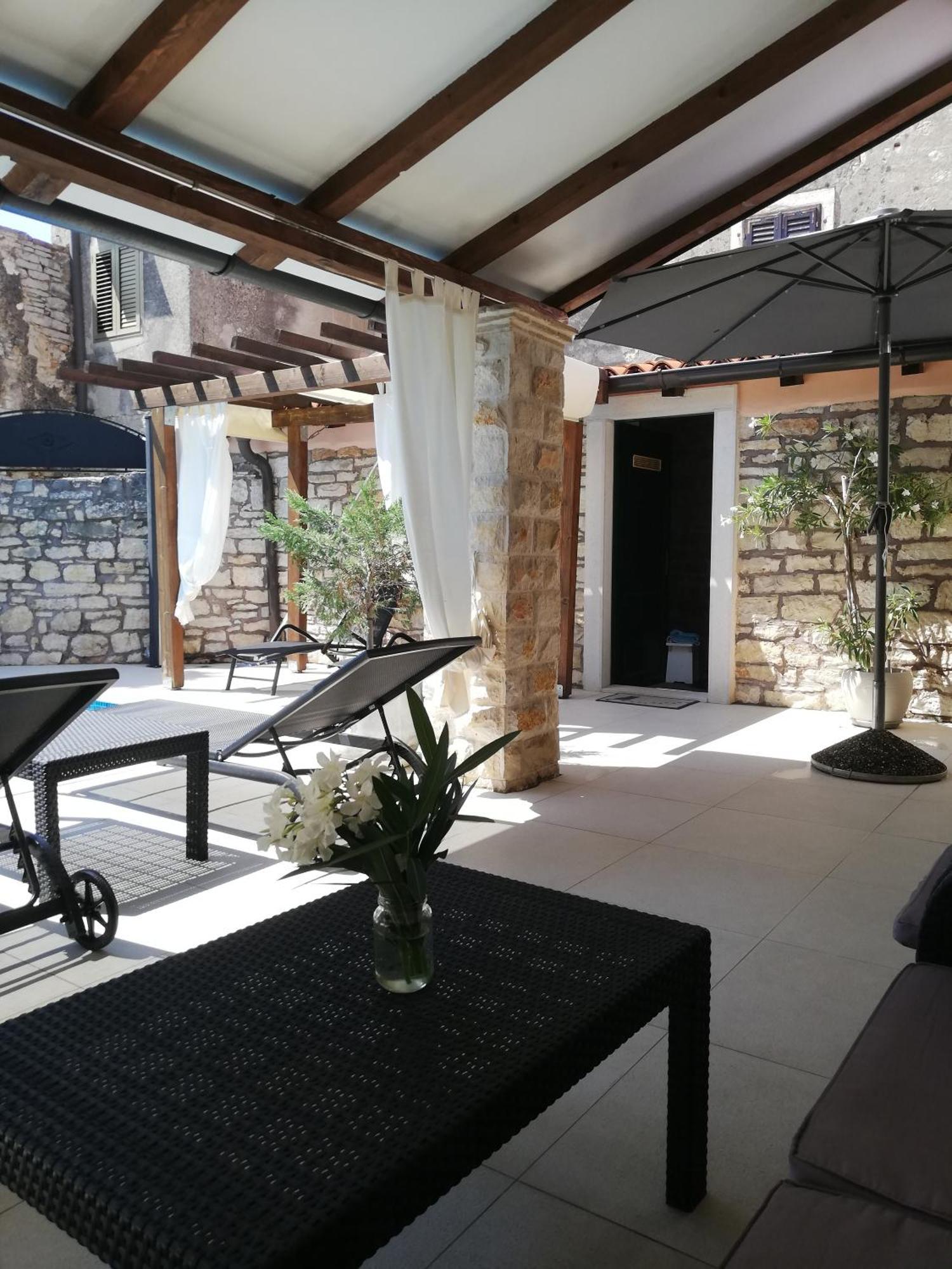 Sveti Lovreč PazenatičkiLory别墅 外观 照片